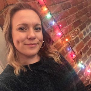 Meet your Posher, Abigail